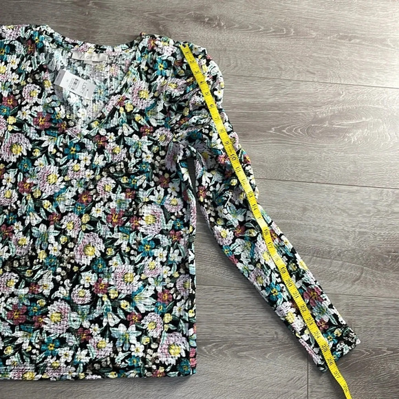 NWT LOFT Floral Shirred Puff Sleeve Top M - Picture 14 of 16
